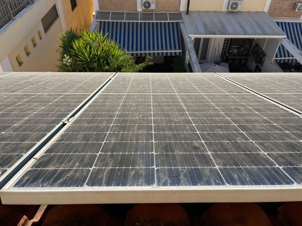 Solar Panel Cleaning in Alicante